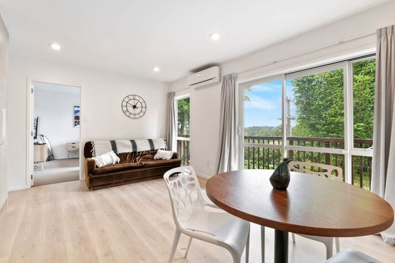 Photo of property in 2/30 Uppingham Crescent, Hillcrest, Auckland, 0627