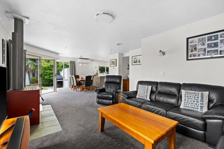 Photo of property in 34 Avondale Road, Taradale, Napier, 4112