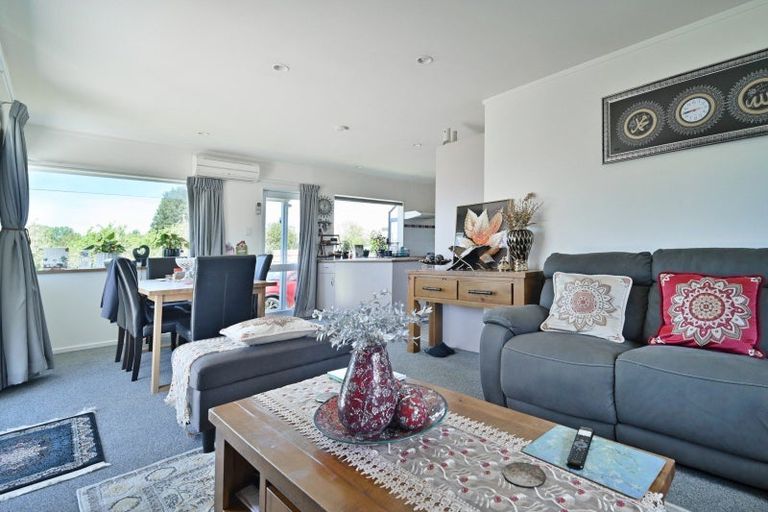 Photo of property in 25 Watson Road, Karamu, Hastings, 4172