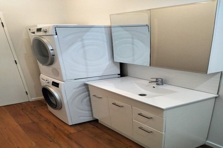 Photo of property in 50 Kenya Street, Ngaio, Wellington, 6035