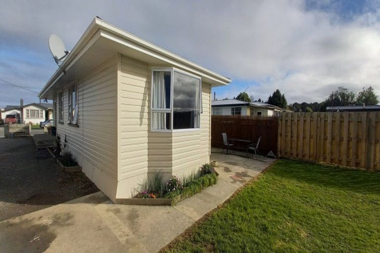 Photo of property in 4 Carlyle Street, Tuatapere, 9620