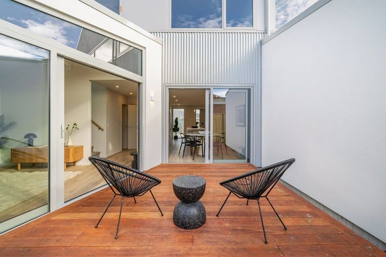 Photo of property in 11 Collingwood Street, Waterloo, Lower Hutt, 5011