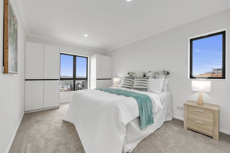 Photo of property in 19 Elevation Street, Flat Bush, Auckland, 2019