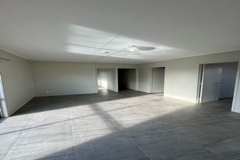 Photo of property in 9 Tatariki Street, Rosehill, Papakura, 2113