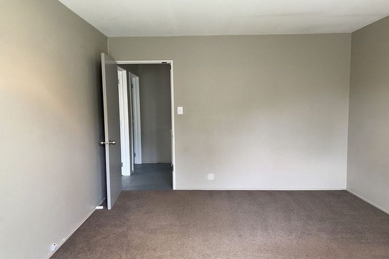 Photo of property in 17 Reading Street, Upper Riccarton, Christchurch, 8041