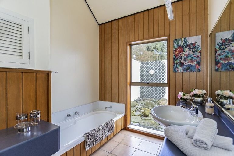 Photo of property in 1 Brinkburn Street, South Hill, Oamaru, 9400