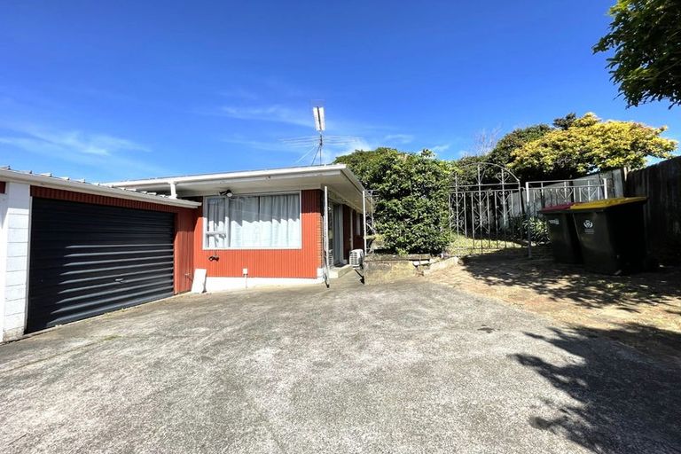 Photo of property in 2/123a Gossamer Drive, Pakuranga Heights, Auckland, 2010