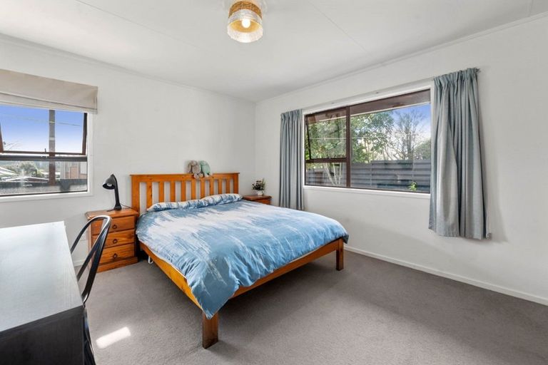 Photo of property in 22 Burton Place, Owhata, Rotorua, 3010