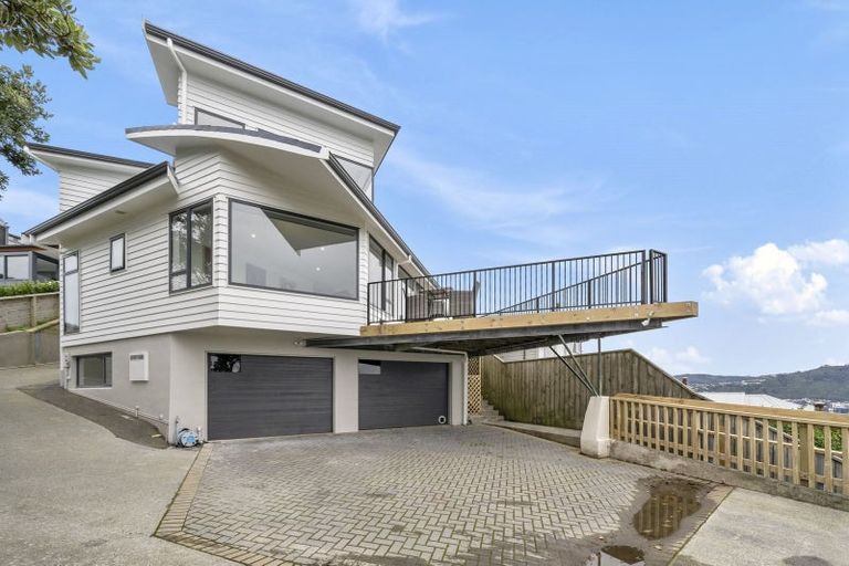 Photo of property in 4a Robieson Lane, Roseneath, Wellington, 6011