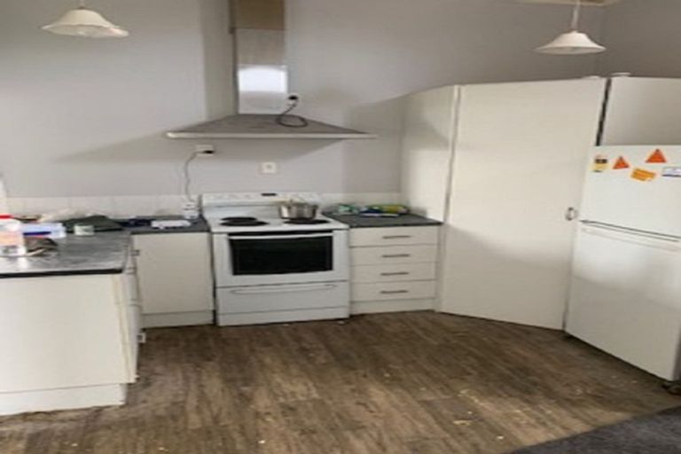 Photo of property in 32 Ngahina Street, Marton, 4710