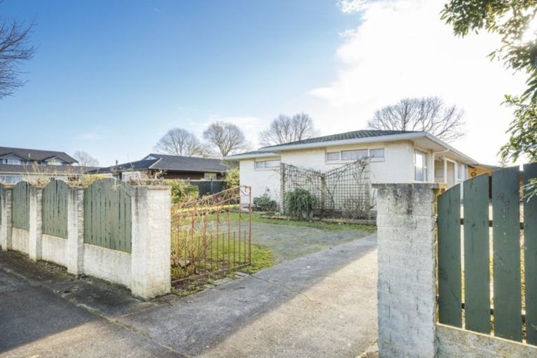 Photo of property in 46 John F Kennedy Drive, Milson, Palmerston North, 4414