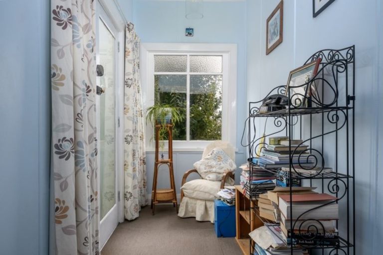 Photo of property in 50 Durham Street, Picton, 7220