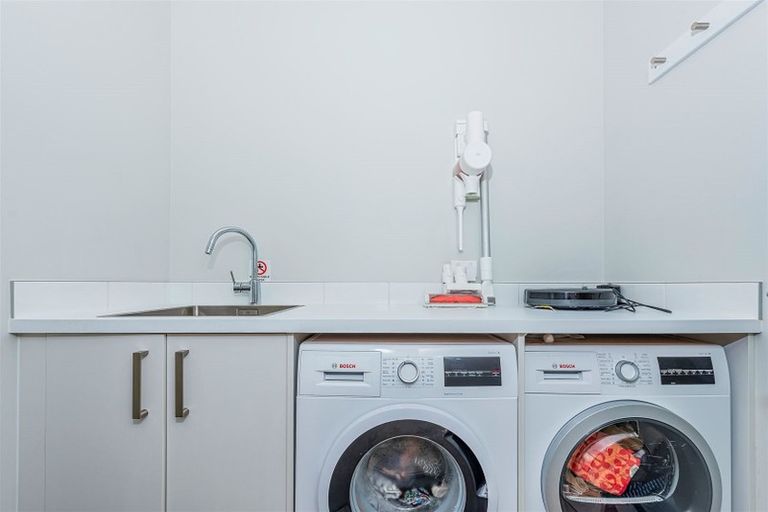 Photo of property in 17 Dorricott Avenue, Hobsonville, Auckland, 0616