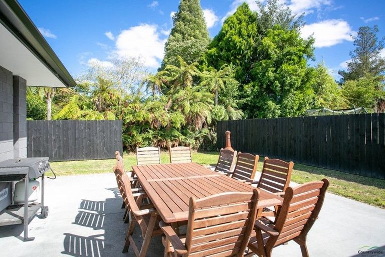 Photo of property in 24 Cambridge Street, Putaruru, 3411