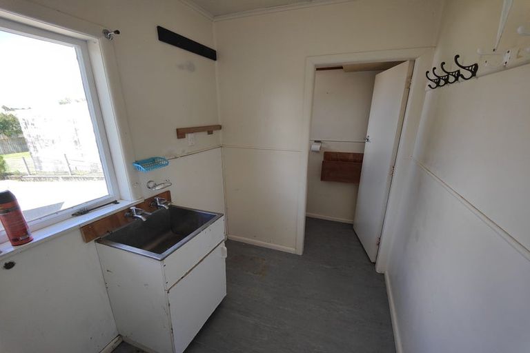 Photo of property in 55 Mount View Road, Melville, Hamilton, 3206