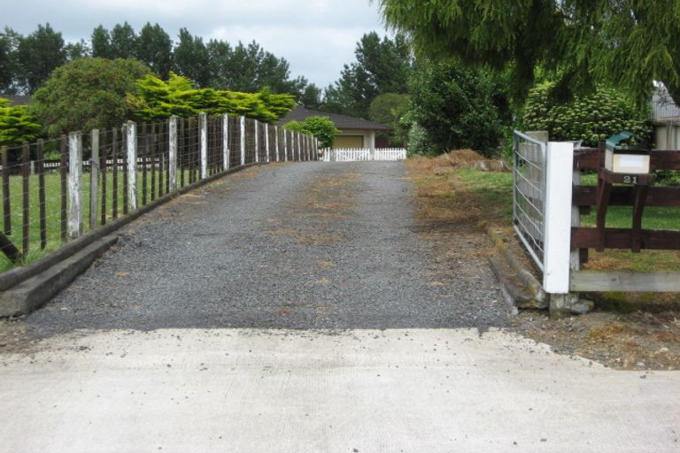 Photo of property in 21 Gatland Road, Opaheke, Papakura, 2113