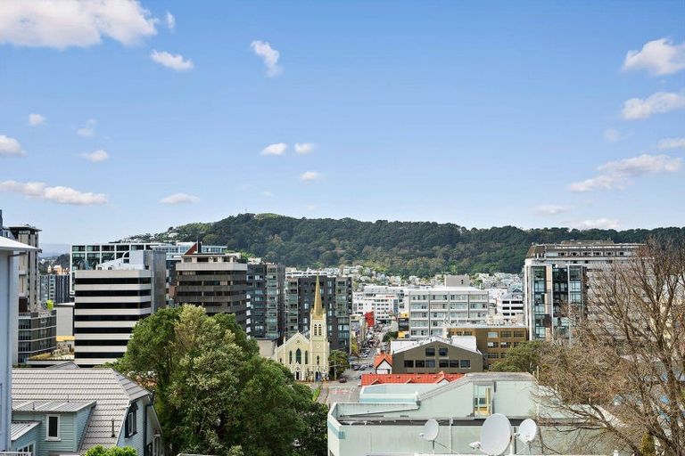 Photo of property in Fernhill Flats, 5/324 The Terrace, Te Aro, Wellington, 6011