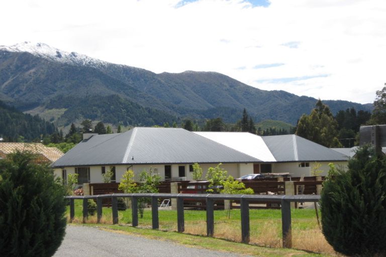 Photo of property in 6 Lochiel Drive, Hanmer Springs, 7334