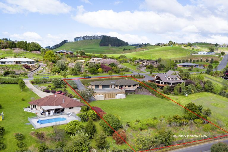 Photo of property in 19 Roger Guy Place, Welcome Bay, Tauranga, 3175