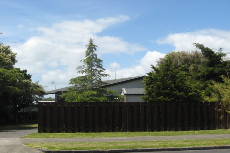 Photo of property in 2/230 Finlayson Avenue, Clendon Park, Auckland, 2103