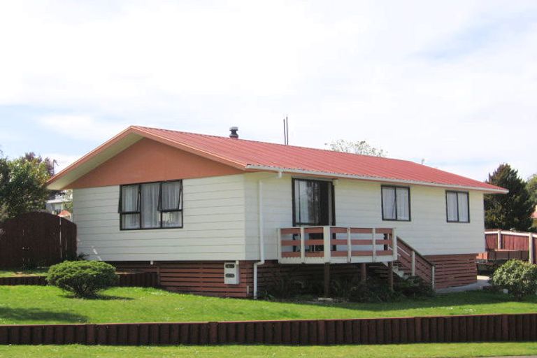 Photo of property in 5 Crystal Place, Pukehangi, Rotorua, 3015