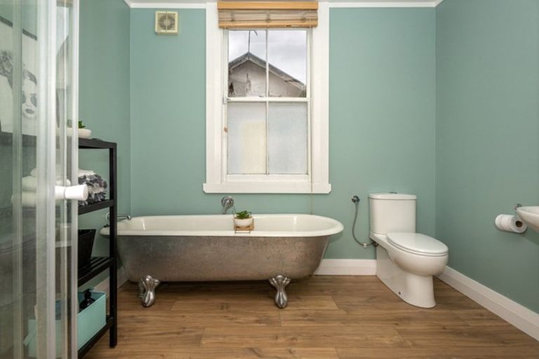 Photo of property in 318 Whitaker Street, Whataupoko, Gisborne, 4010