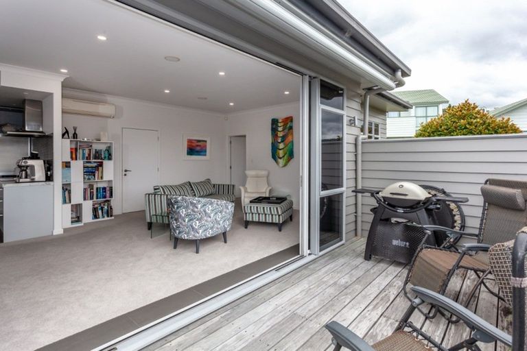 Photo of property in 100 Pacific View Drive, Whangamata, 3620
