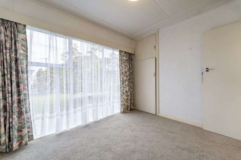 Photo of property in 15 Rugby Street, Waimate, 7924