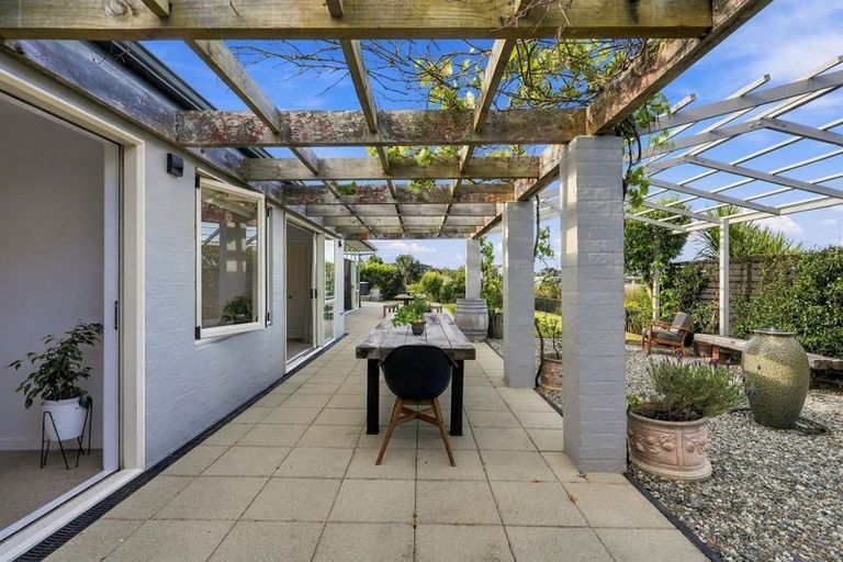 Photo of property in 33 Lax Crescent, Leigh, 0985