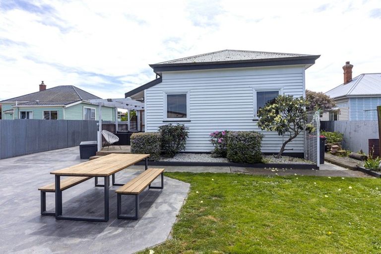 Photo of property in 16 Raymond Street, West End, Timaru, 7910