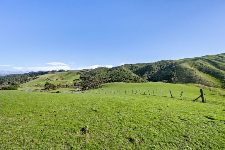 Photo of property in 609 Ohariu Valley Road, Ohariu, Wellington, 6037