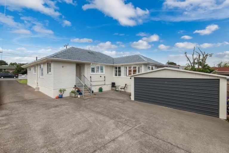 Photo of property in 2/37 Shakespeare Road, Milford, Auckland, 0620