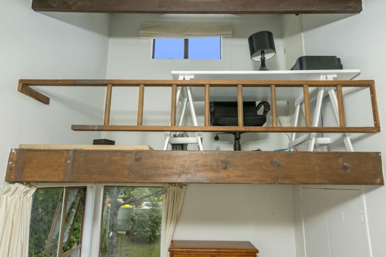 Photo of property in 1/62 Waiau Street, Torbay, Auckland, 0630