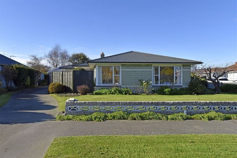 Photo of property in 12 Aileen Place, Upper Riccarton, Christchurch, 8041