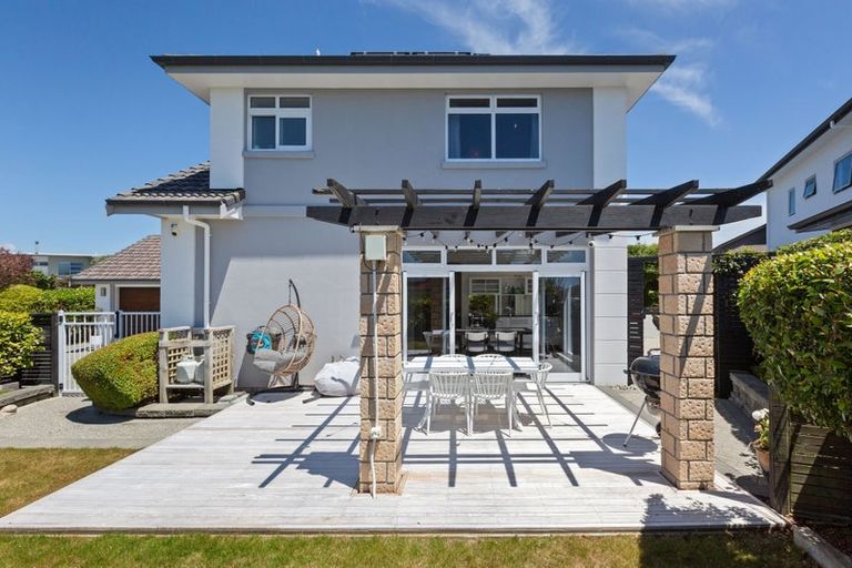 Photo of property in 22 Kahurangi Heights, Aotea, Porirua, 5024