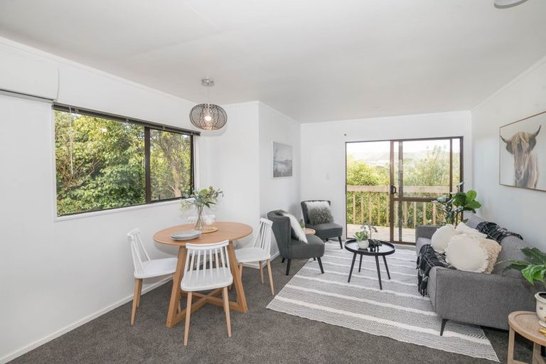 Photo of property in 43 Montgomery Avenue, Karori, Wellington, 6012