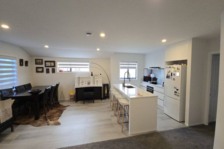 Photo of property in 15a Lyren Place, Half Moon Bay, Auckland, 2012