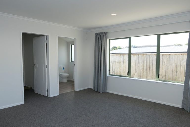 Photo of property in 4/61 Amohia Street, Paraparaumu, 5032