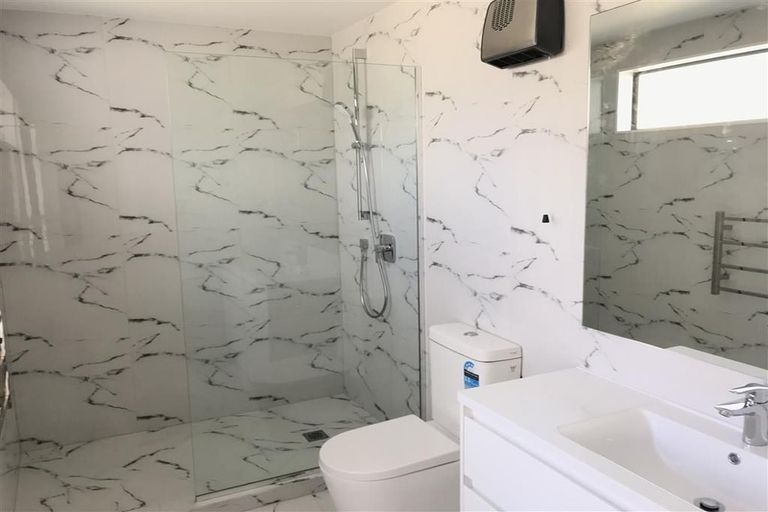 Photo of property in 7b Mcquoids Road, Flat Bush, Auckland, 2019