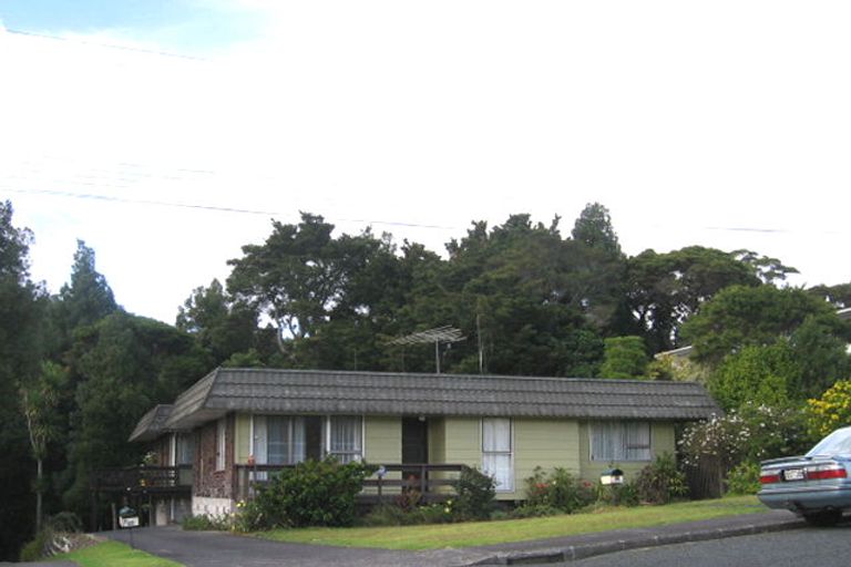 Photo of property in 1/37 Moore Street, Hillcrest, Auckland, 0627