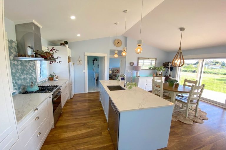 Photo of property in 35 Sears Road, Meeanee, Napier, 4183