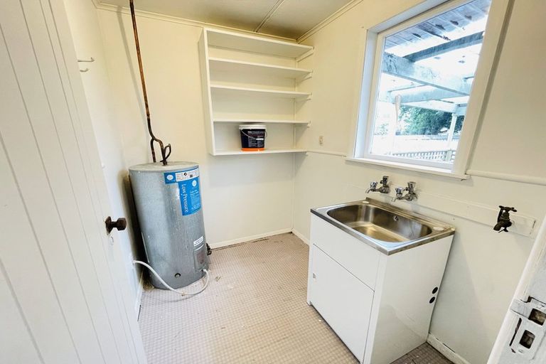 Photo of property in 75 Jolson Road, Mount Wellington, Auckland, 1062