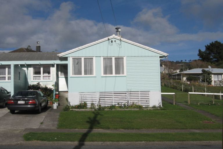 Photo of property in 118-120 Hampshire Street, Cannons Creek, Porirua, 5024