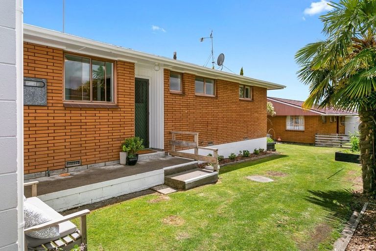 Photo of property in 2/1151 Bank Street, Te Awamutu, 3800