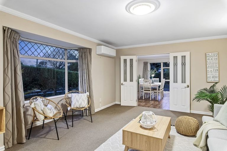 Photo of property in 10 Tiromoana Road, Raumati South, Paraparaumu, 5032