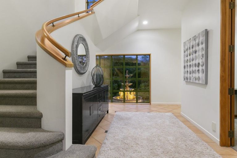 Photo of property in 35 Isobel Road, Greenhithe, Auckland, 0632