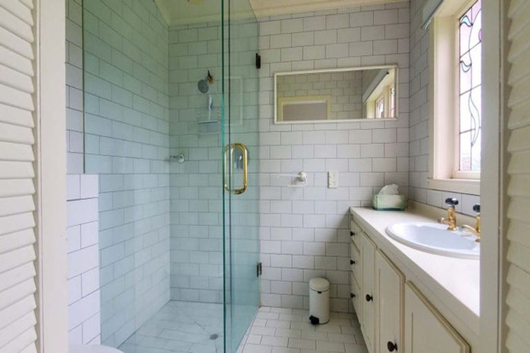 Photo of property in 272 Waihoehoe Road, Drury, 2577