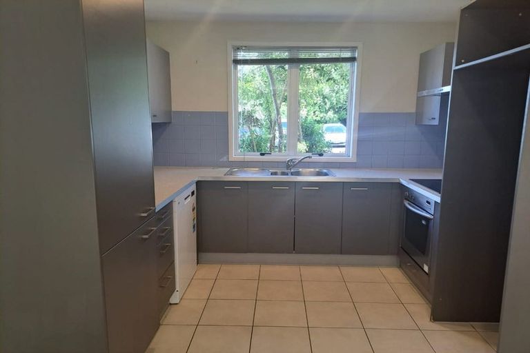 Photo of property in 61 Albionvale Road, Glen Eden, Auckland, 0602