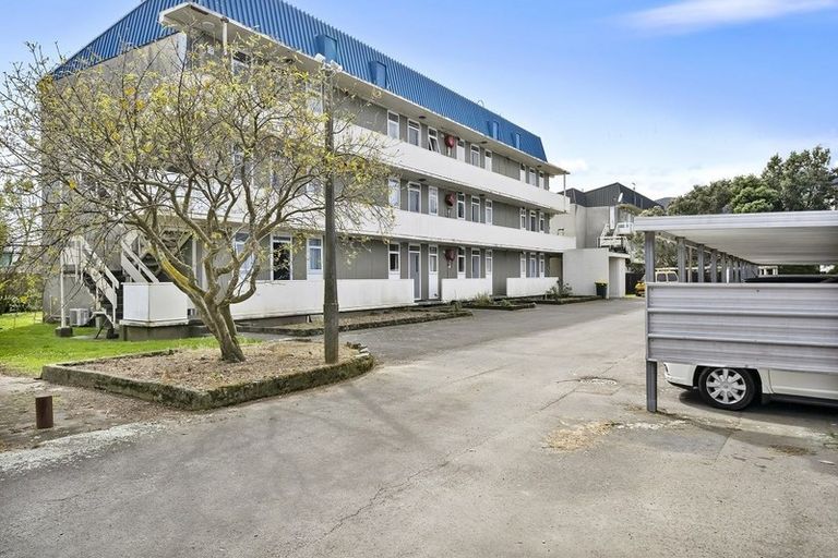Photo of property in 5/41 Barber Grove, Moera, Lower Hutt, 5010