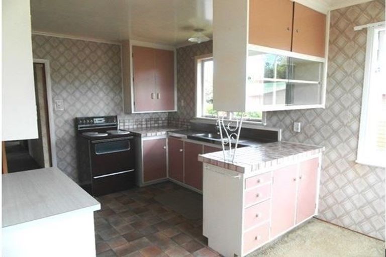 Photo of property in 4 Mildmay Road, Henderson, Auckland, 0610